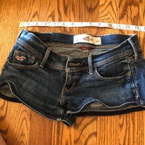 Hollister jean shorts size 0 waist 24